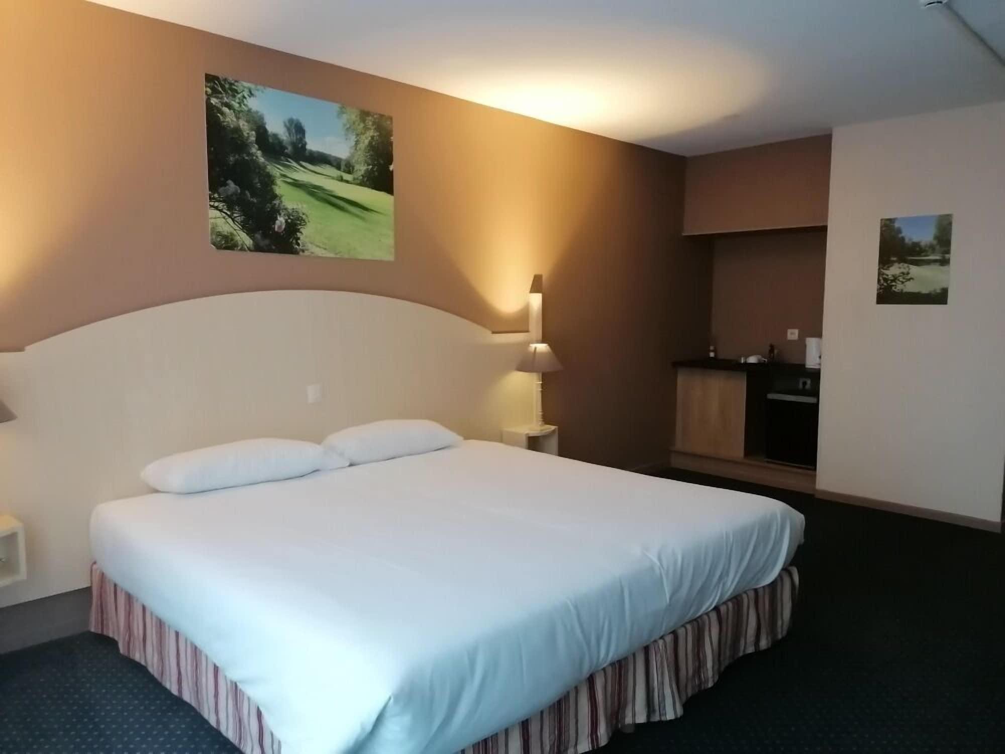 Best Western Golf D'Albon Dış mekan fotoğraf