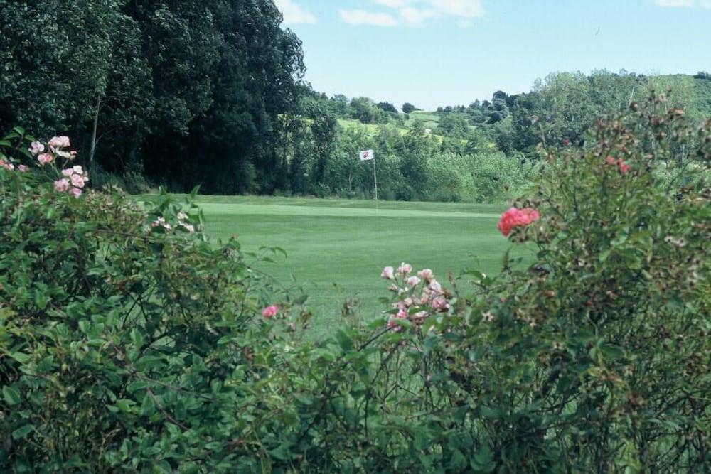 Best Western Golf D'Albon Dış mekan fotoğraf