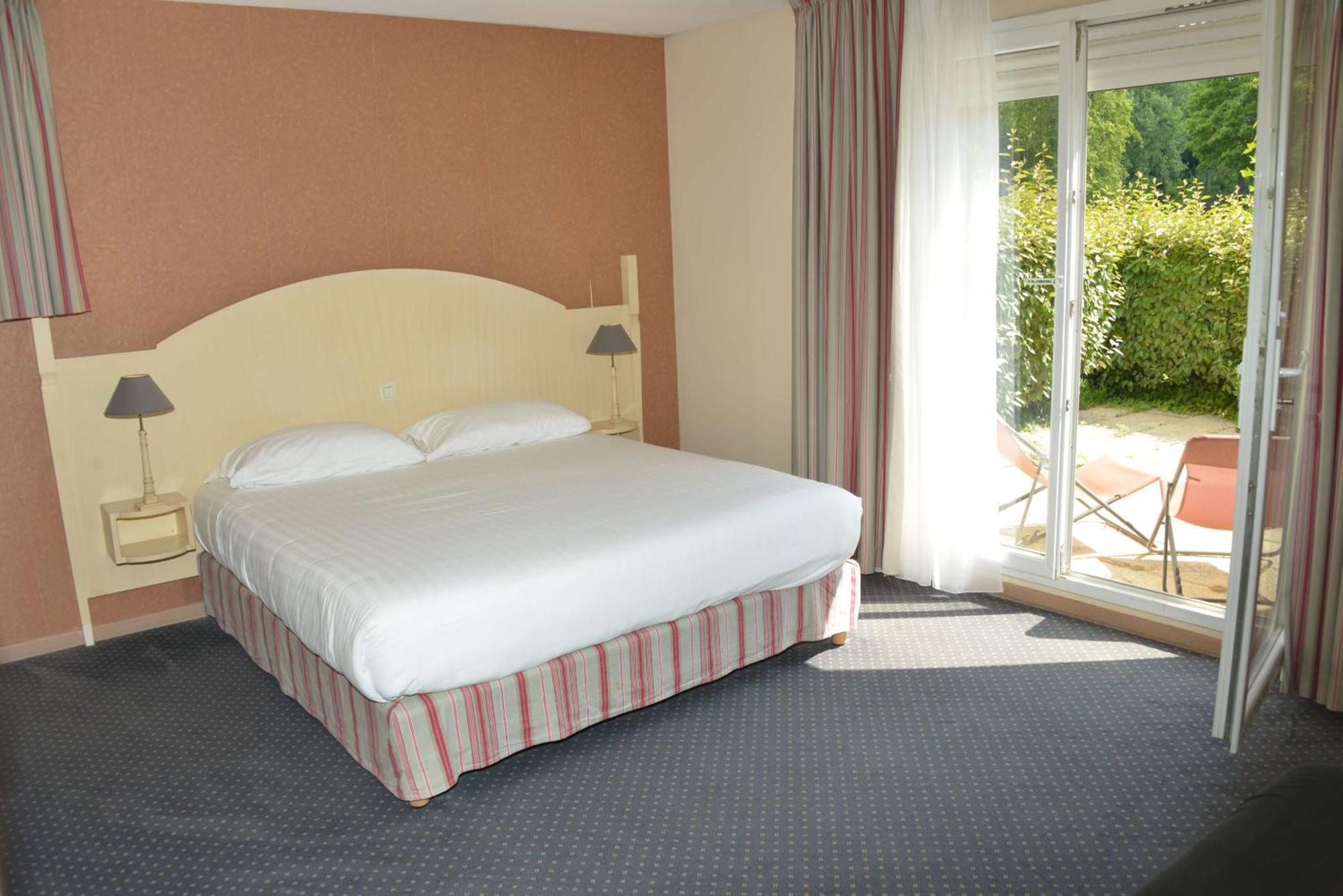 Best Western Golf D'Albon Dış mekan fotoğraf