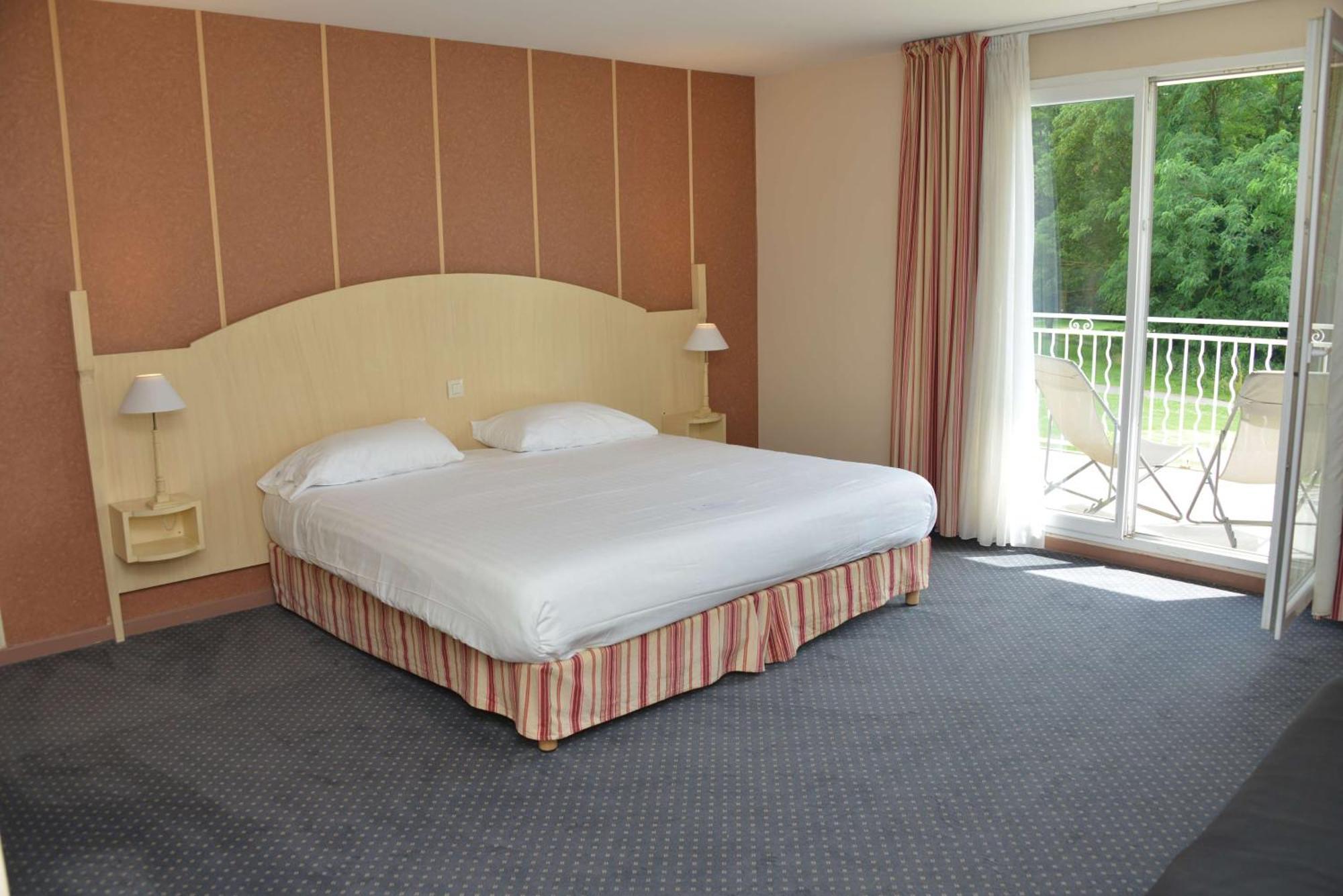 Best Western Golf D'Albon Dış mekan fotoğraf